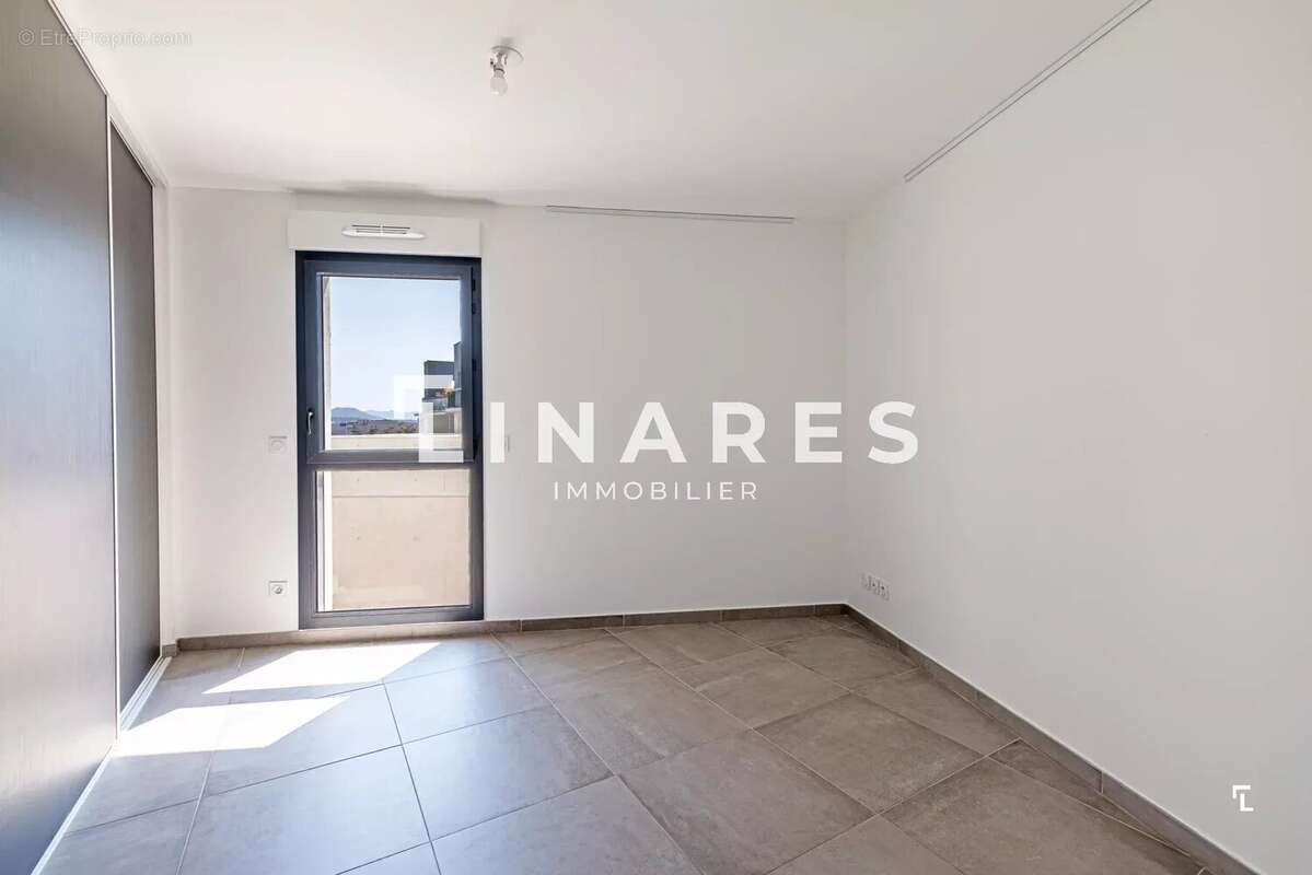 PRADO PRESTIGE - Appartement T4 de 81m2 - Terrasse de 18 m2 - 13008 PRADO - photo 9