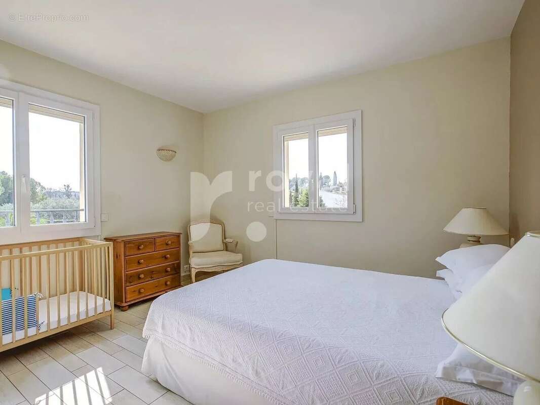 Maison à MOUGINS