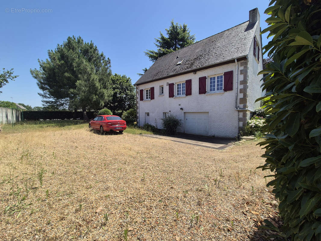Maison à SABLE-SUR-SARTHE