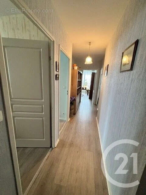 Appartement 70 m² à Saint-Quentin  - photo 4