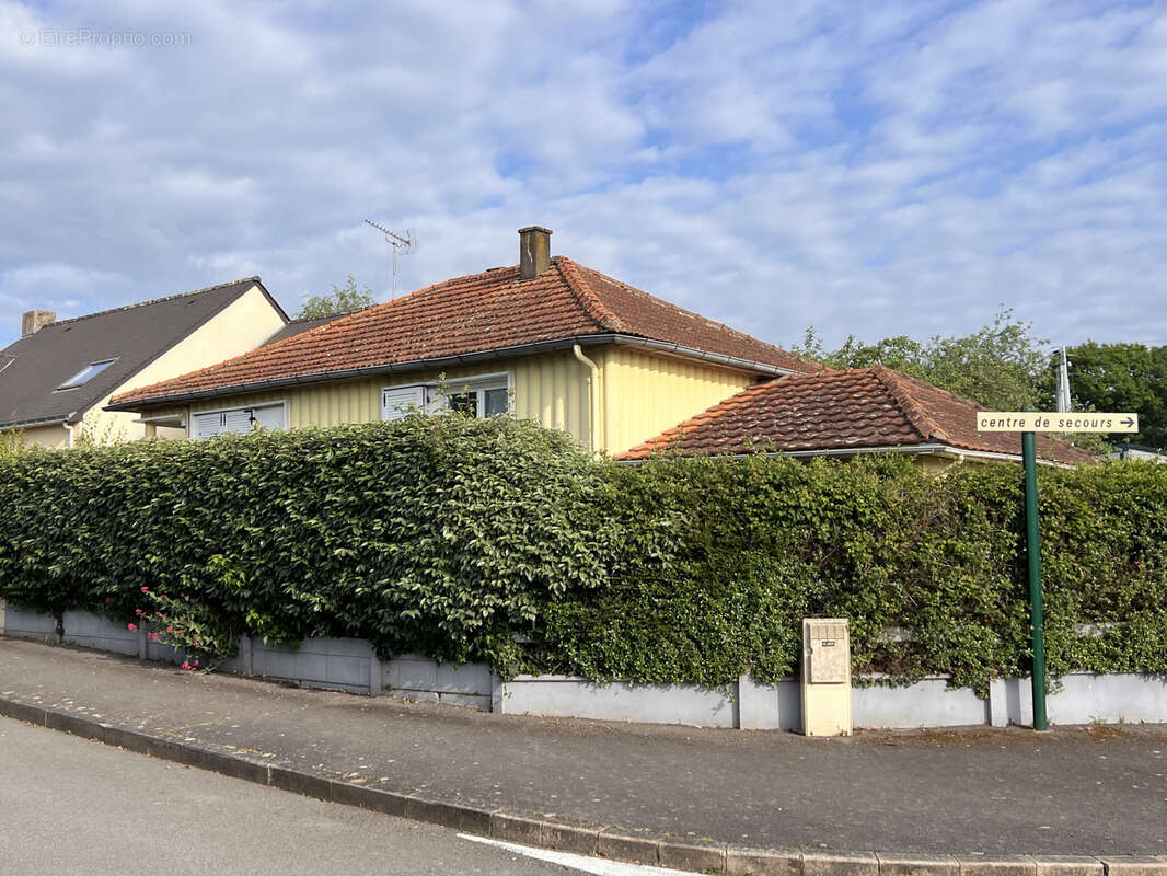 Maison à DERVAL
