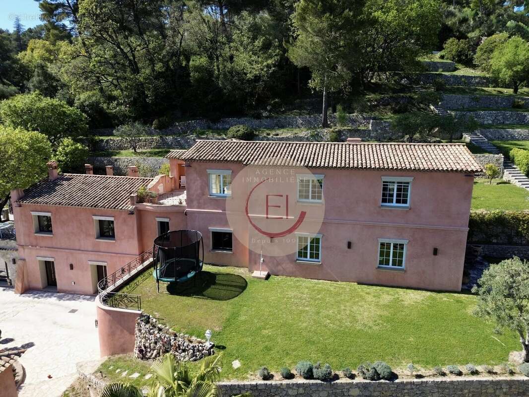 Maison à MOUGINS