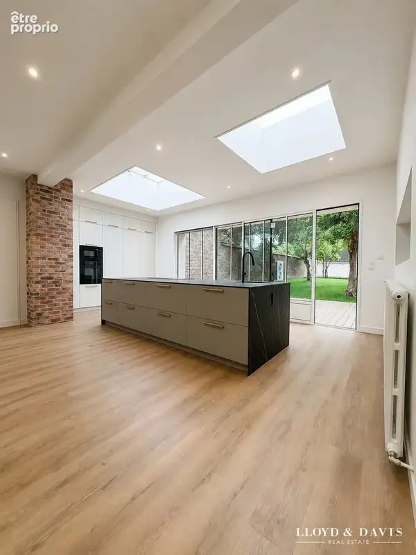 Maison 15 pièces 235 m² à vendre à Compiegne (60200) - photo 2