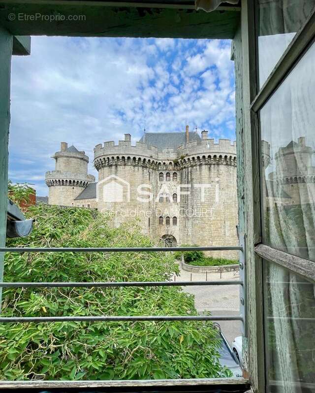Appartement 308 m² à Alencon  - photo 9