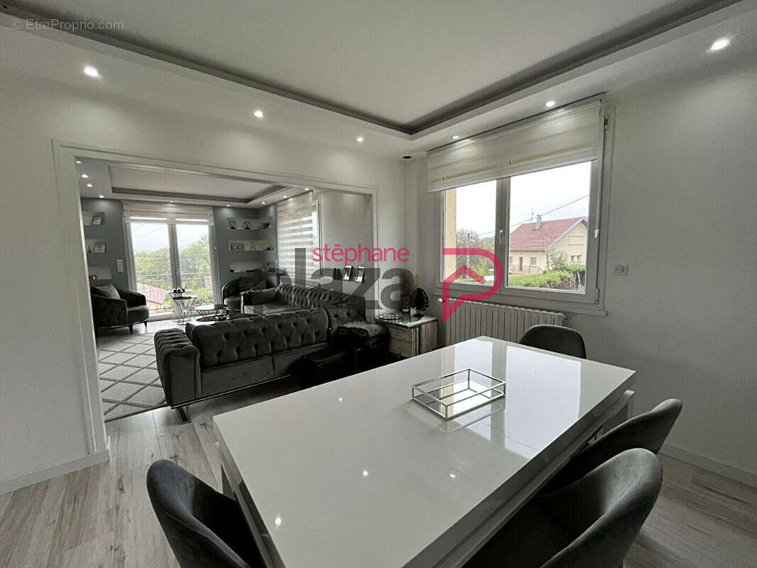 Maison à CHAMPAGNOLE