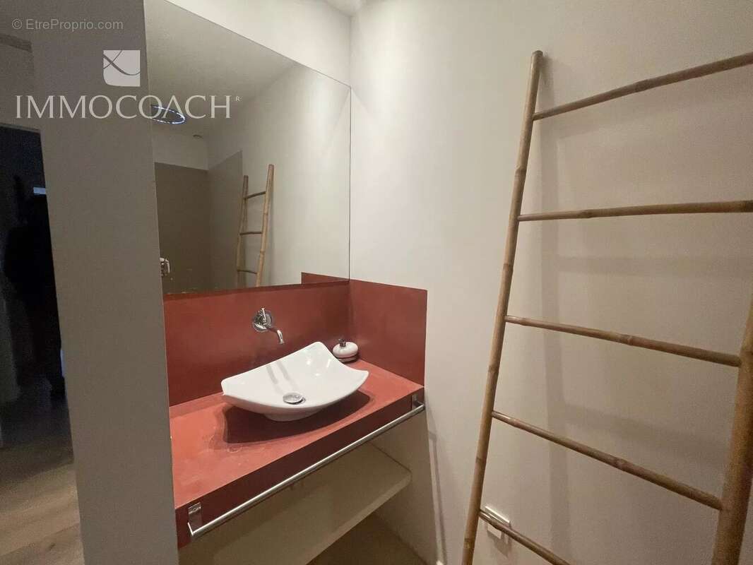 Maison à BORMES-LES-MIMOSAS