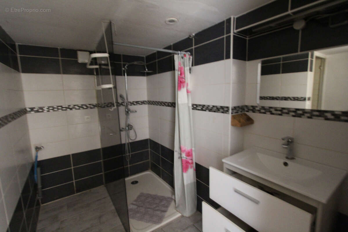 Appartement à LA CHARITE-SUR-LOIRE