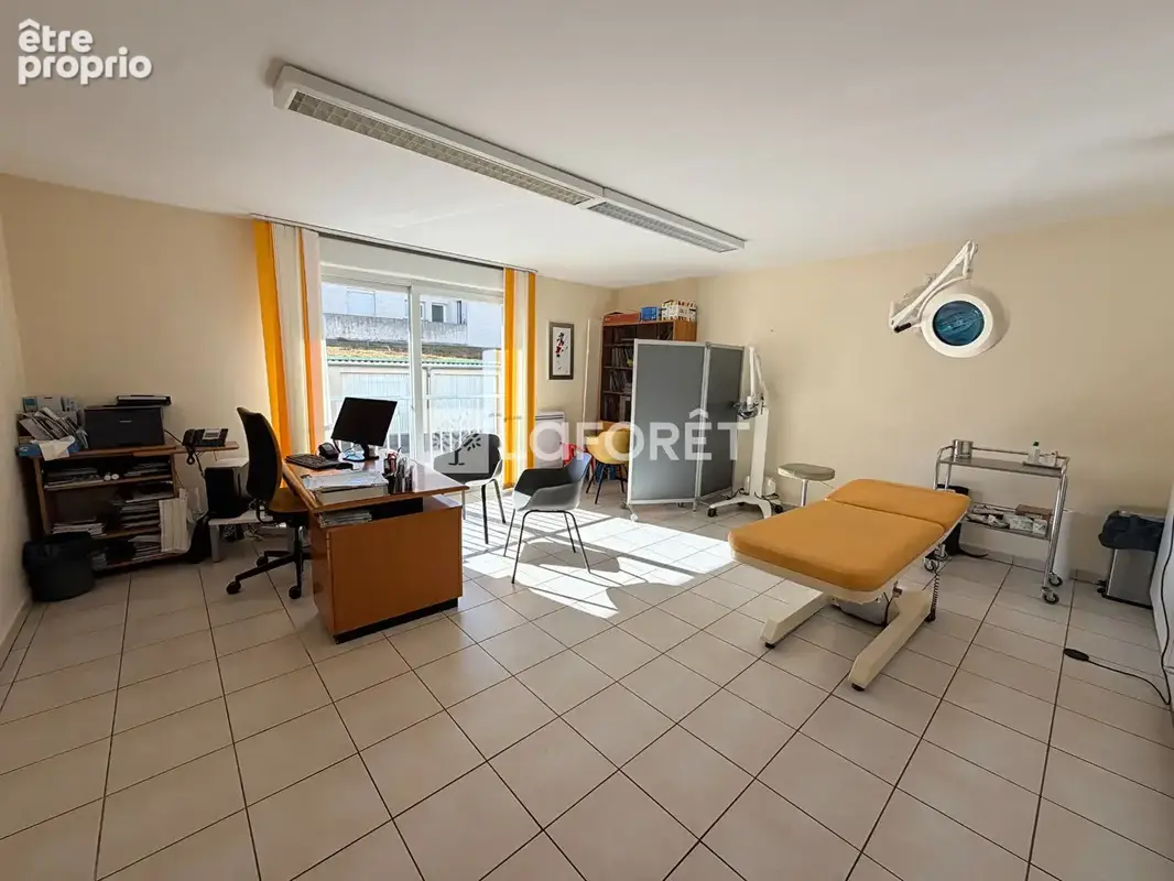 Grand appartement à aménager ou divisible en 2 appartements T3, 2 parkings - photo 4