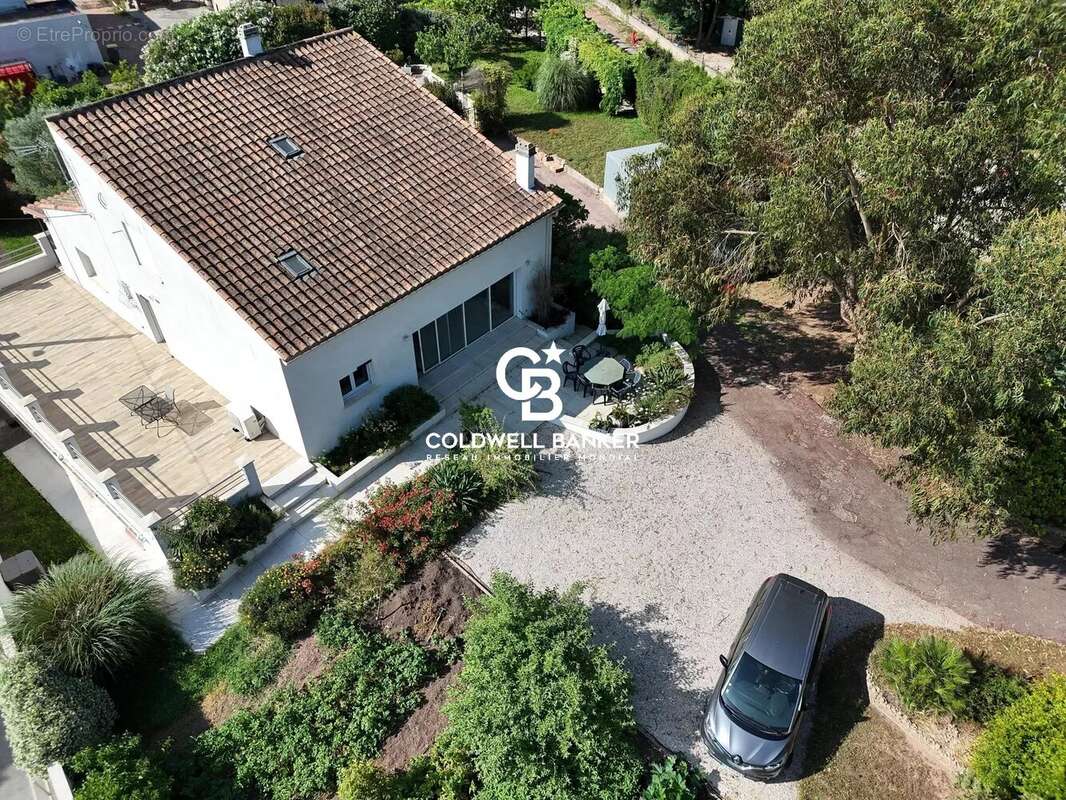 Maison à PUGET-SUR-ARGENS