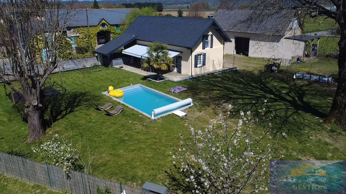 Maison à SOUMOULOU
