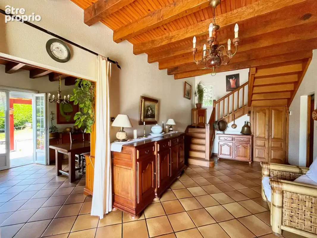 Magnifique maison sur un terrain de 2745m2 - photo 7