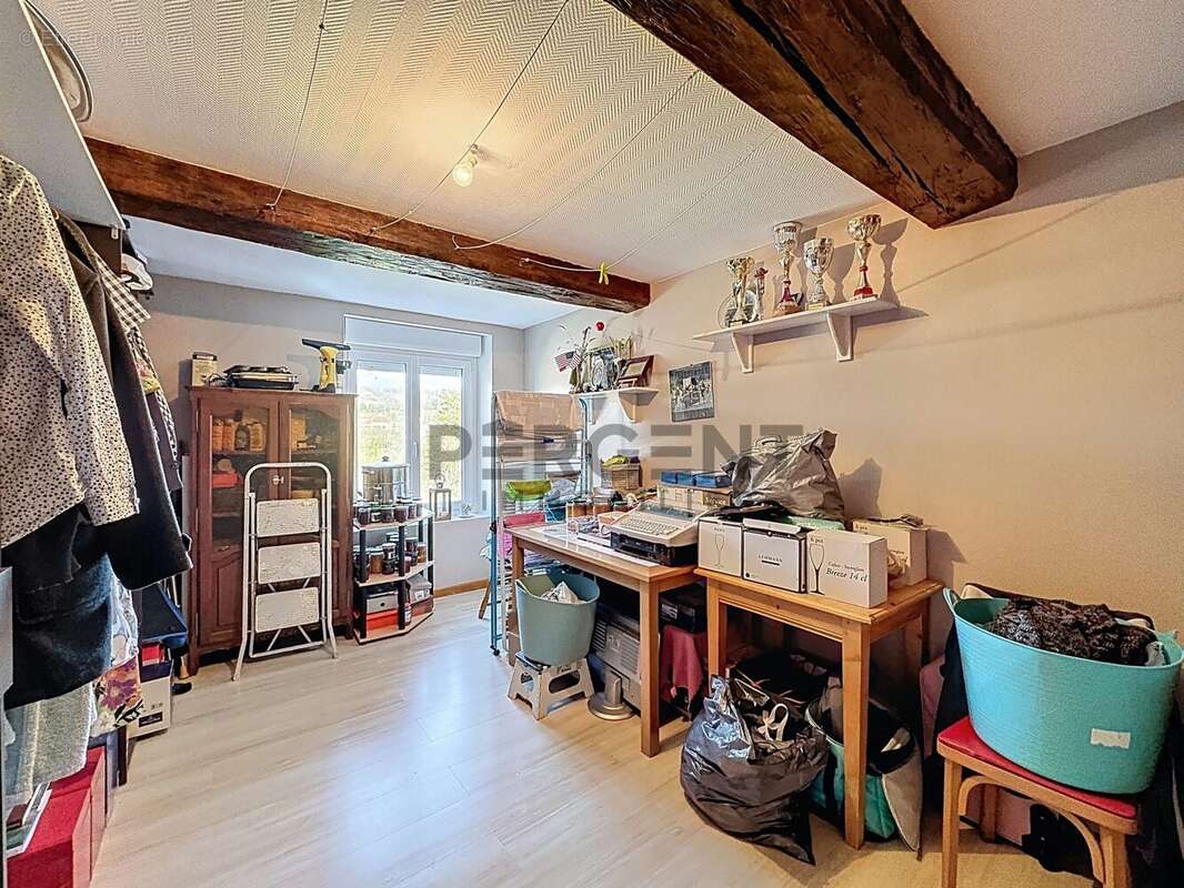 Maison 166 m² à Angecourt  - photo 5