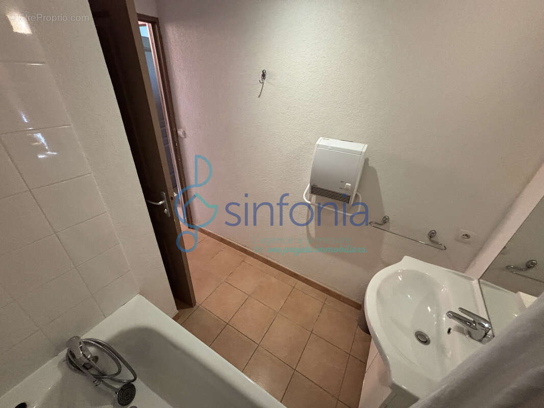 Maison à GALLARGUES-LE-MONTUEUX