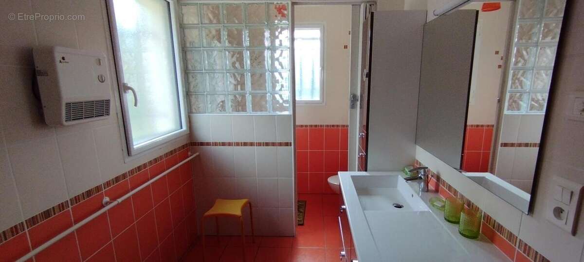 Maison à LISSAC-ET-MOURET