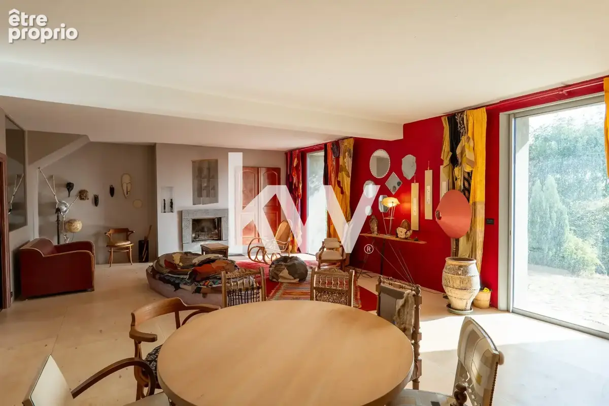 Maison 7 pièces 320 m² à vendre à Roche-La-Moliere (42230) - photo 2