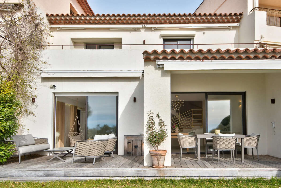 Appartement à VILLEFRANCHE-SUR-MER
