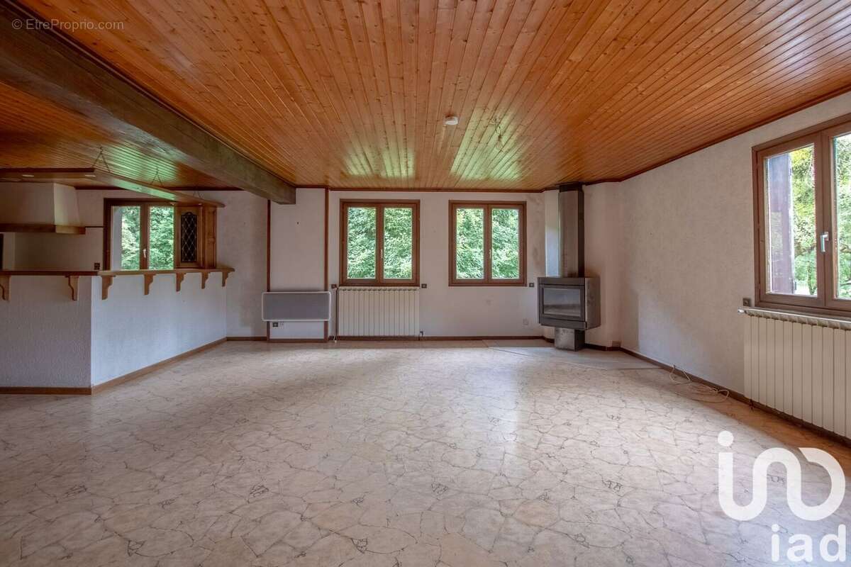 Maison 209 m² à Ecole  - photo 3