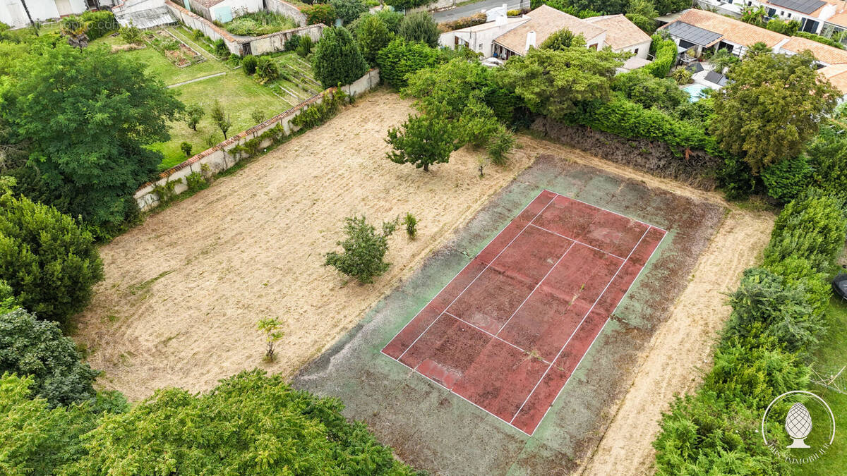 Terrain à NIEUL-SUR-MER
