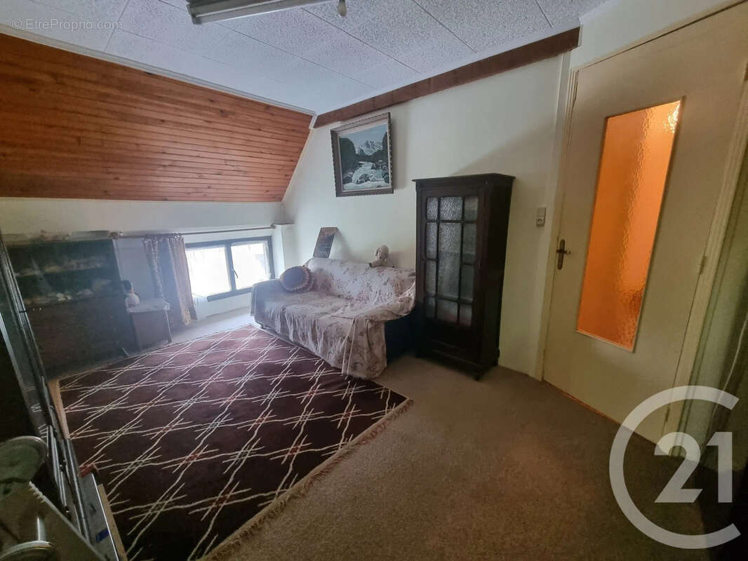 Maison à AUNAY-EN-BAZOIS