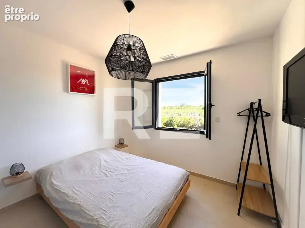 Villa contemporaine avec piscine aux prestations premium - photo 9