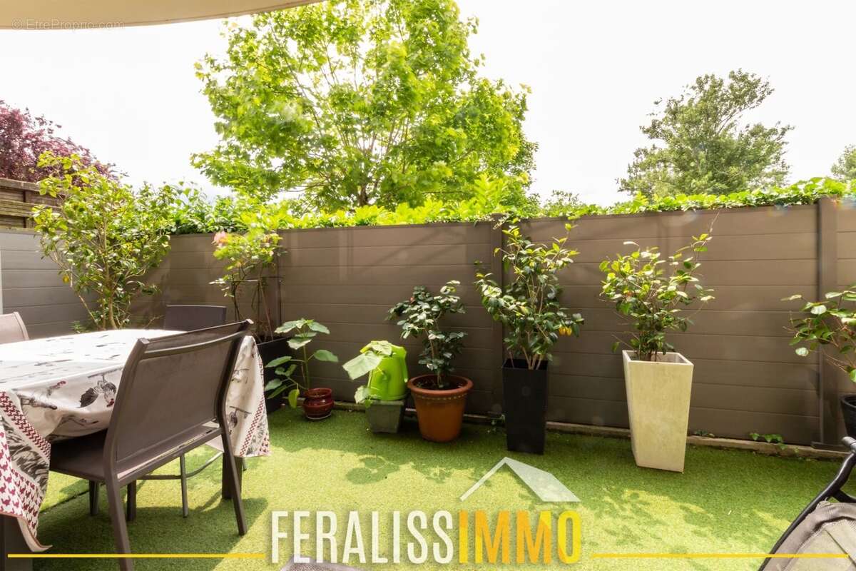 Appartement à JOUY-LE-MOUTIER