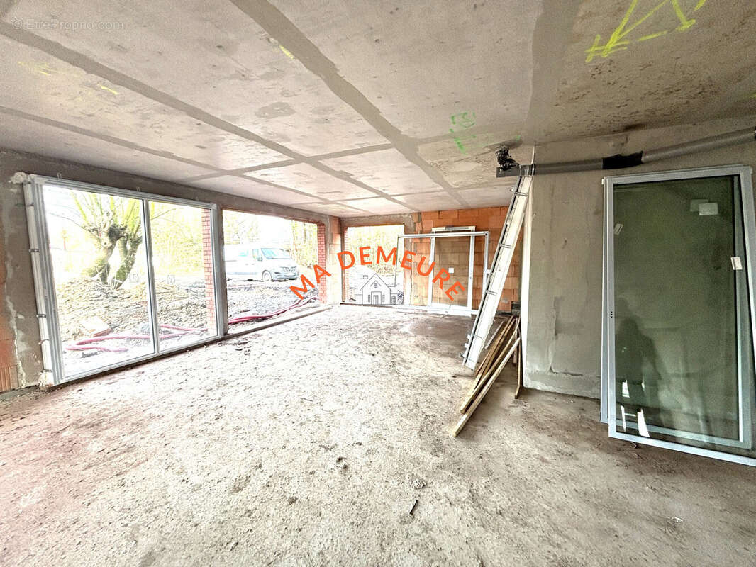 Appartement à LEERS