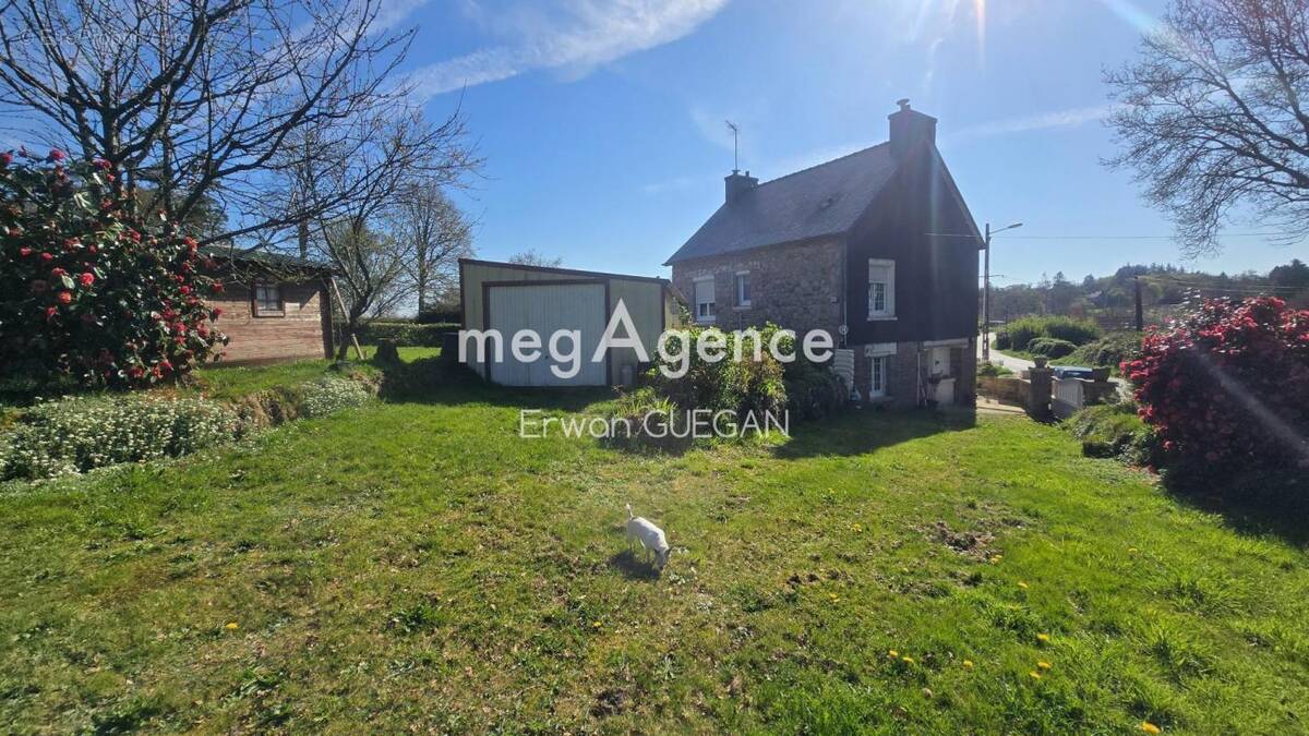 Maison à MELLIONNEC
