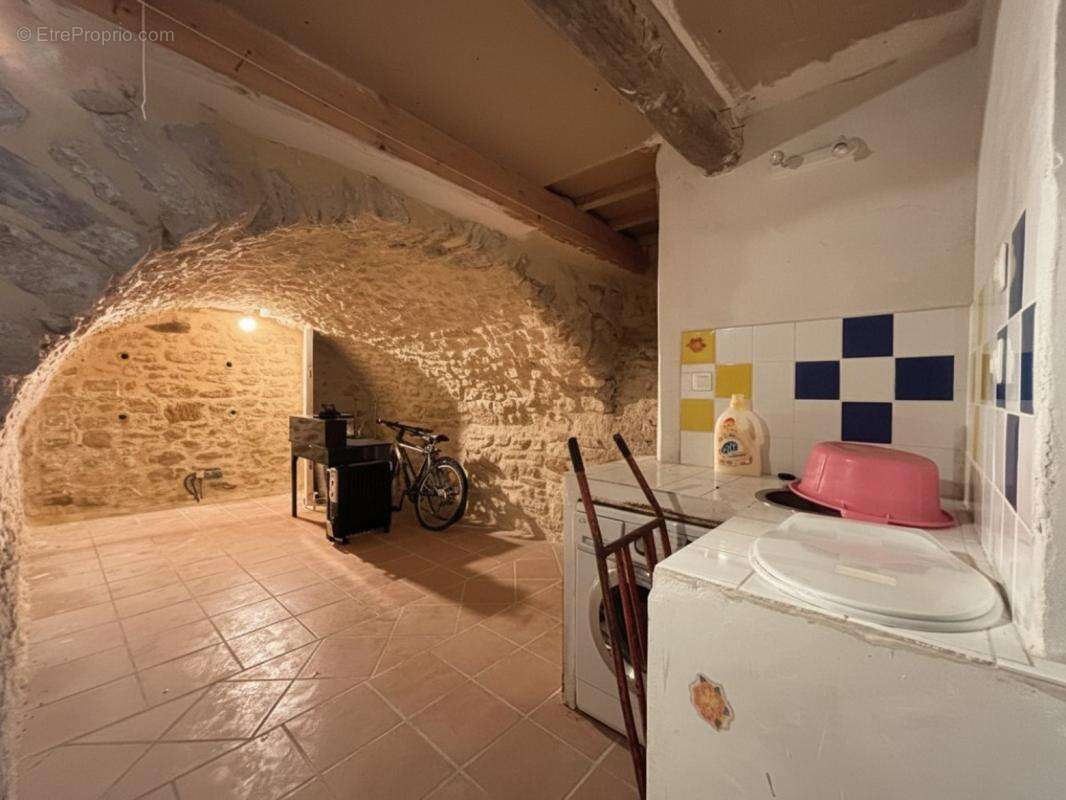 Maison à LA BAUME-DE-TRANSIT