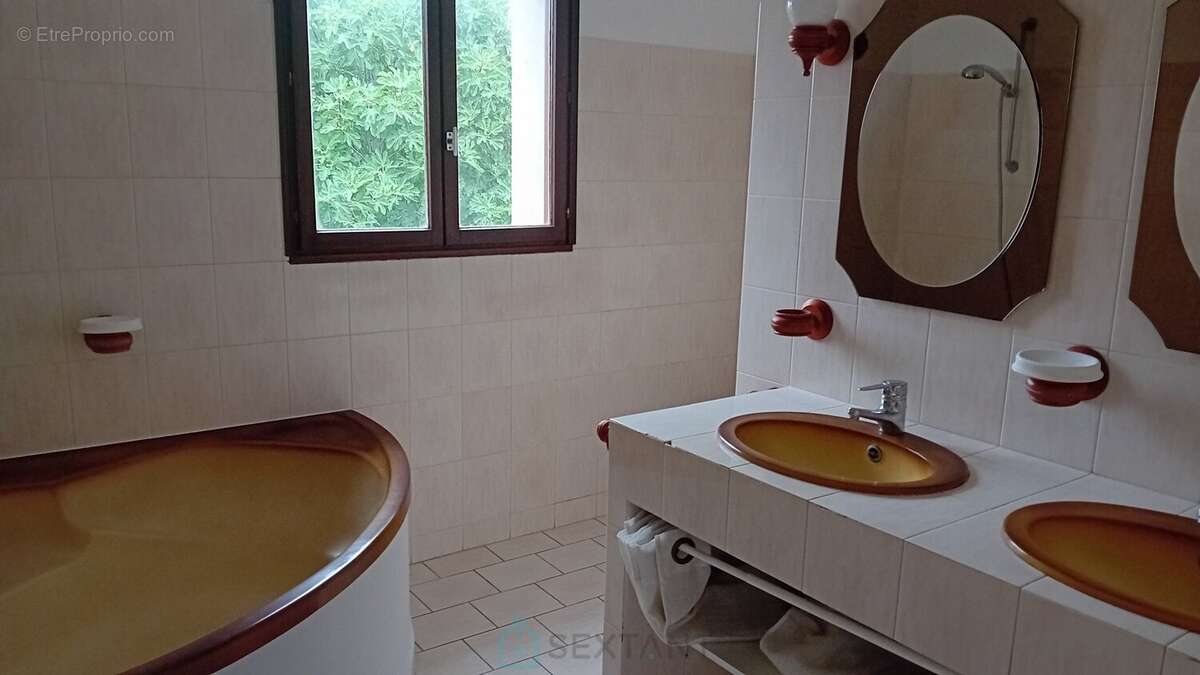 Maison à SAINT-PALAIS-SUR-MER