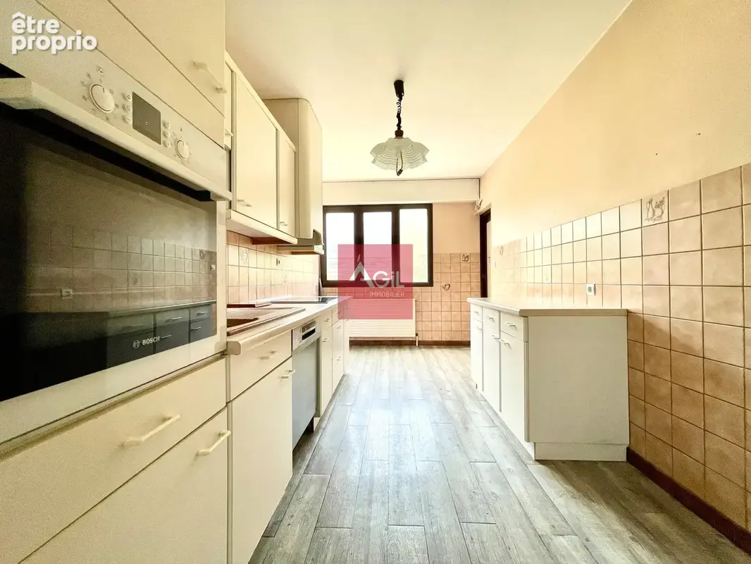 ECHIROLLES - T4 de 94m2 avec grand balcon - photo 5