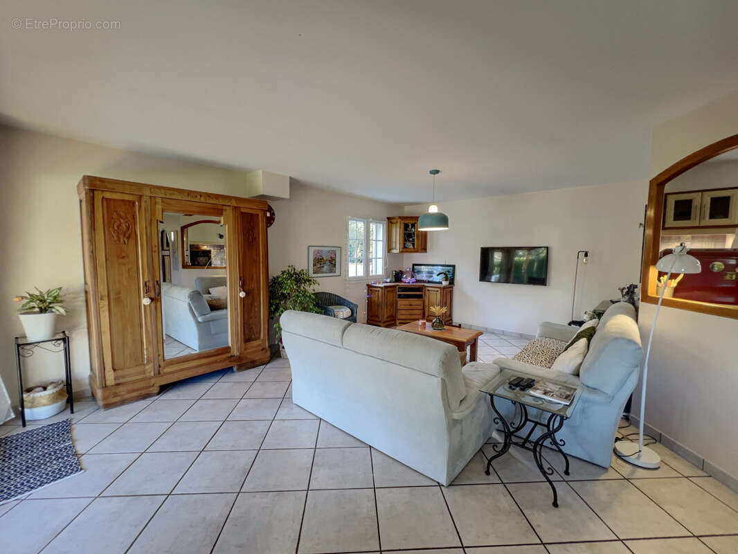 Maison à SAINT-PERAY