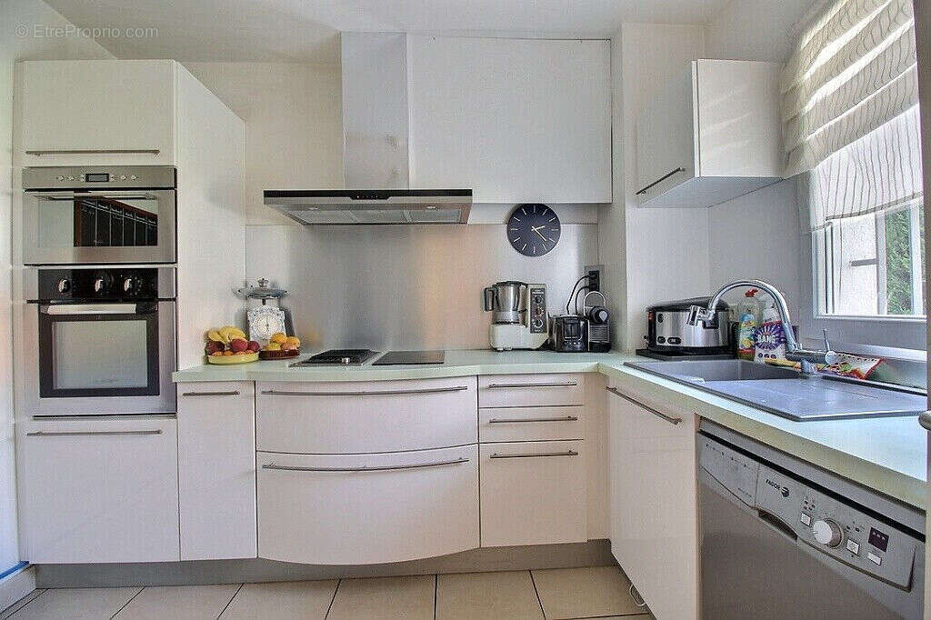 Maison à ROQUEBRUNE-SUR-ARGENS