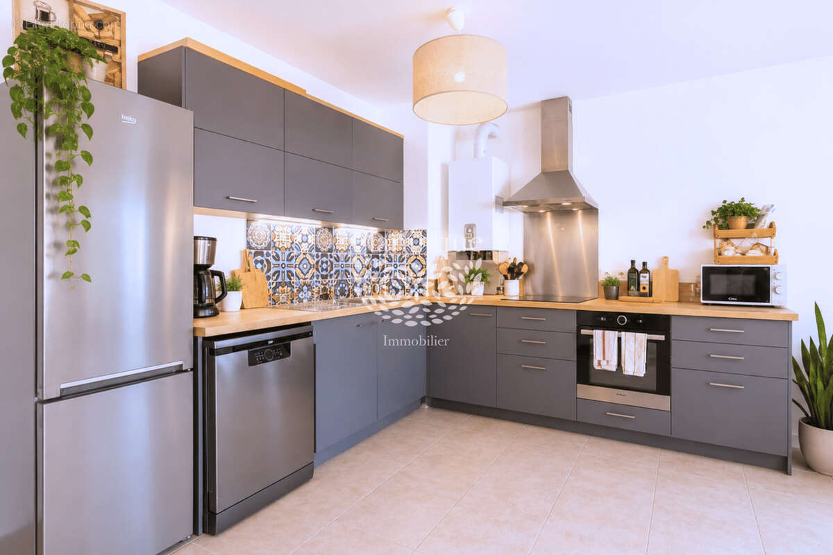 Appartement à BRISON-SAINT-INNOCENT