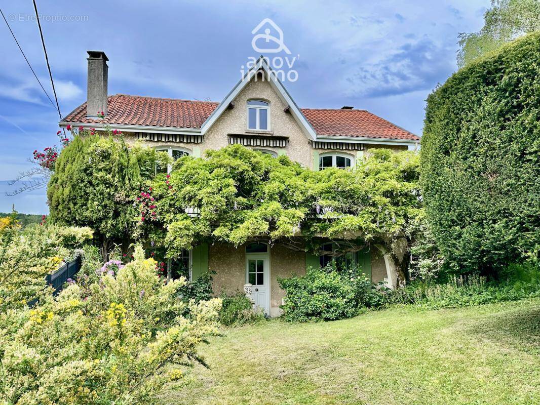 Maison à L'ISLE-D'ESPAGNAC