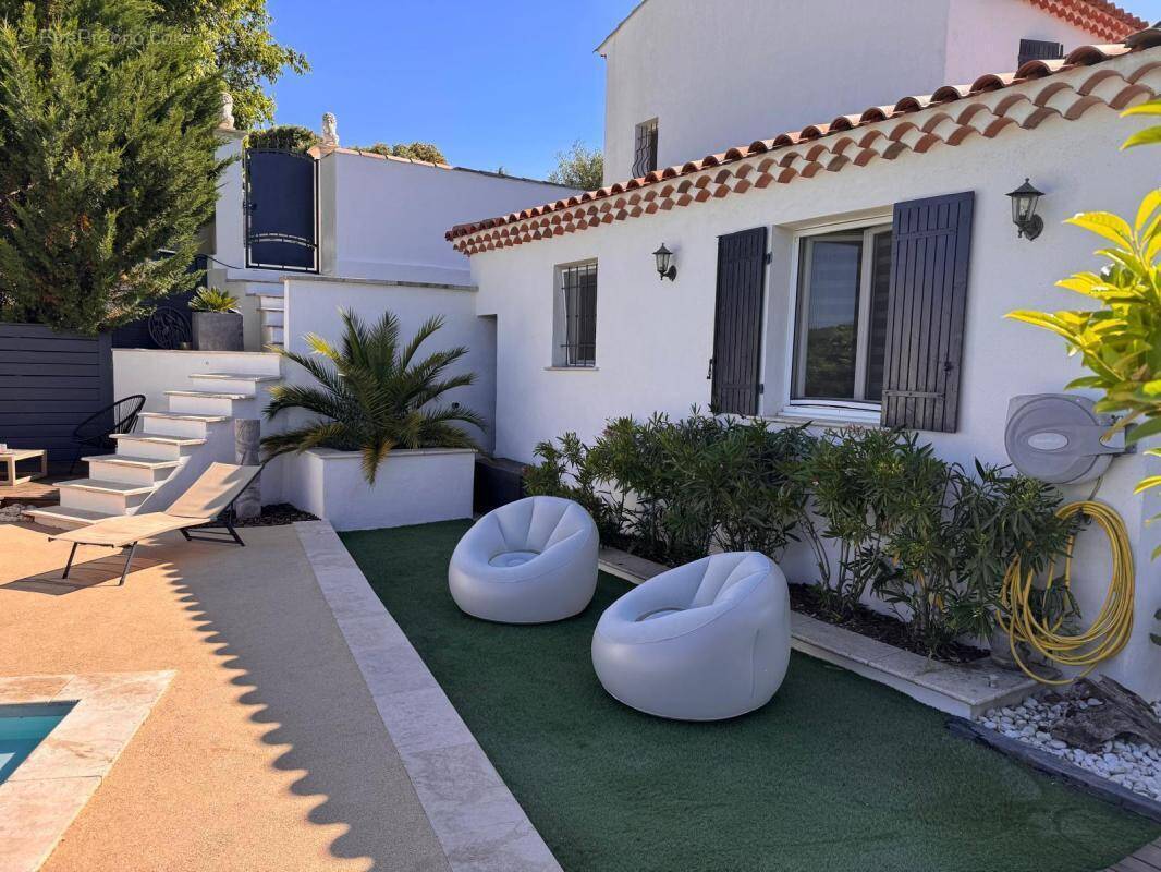 Maison à GINASSERVIS