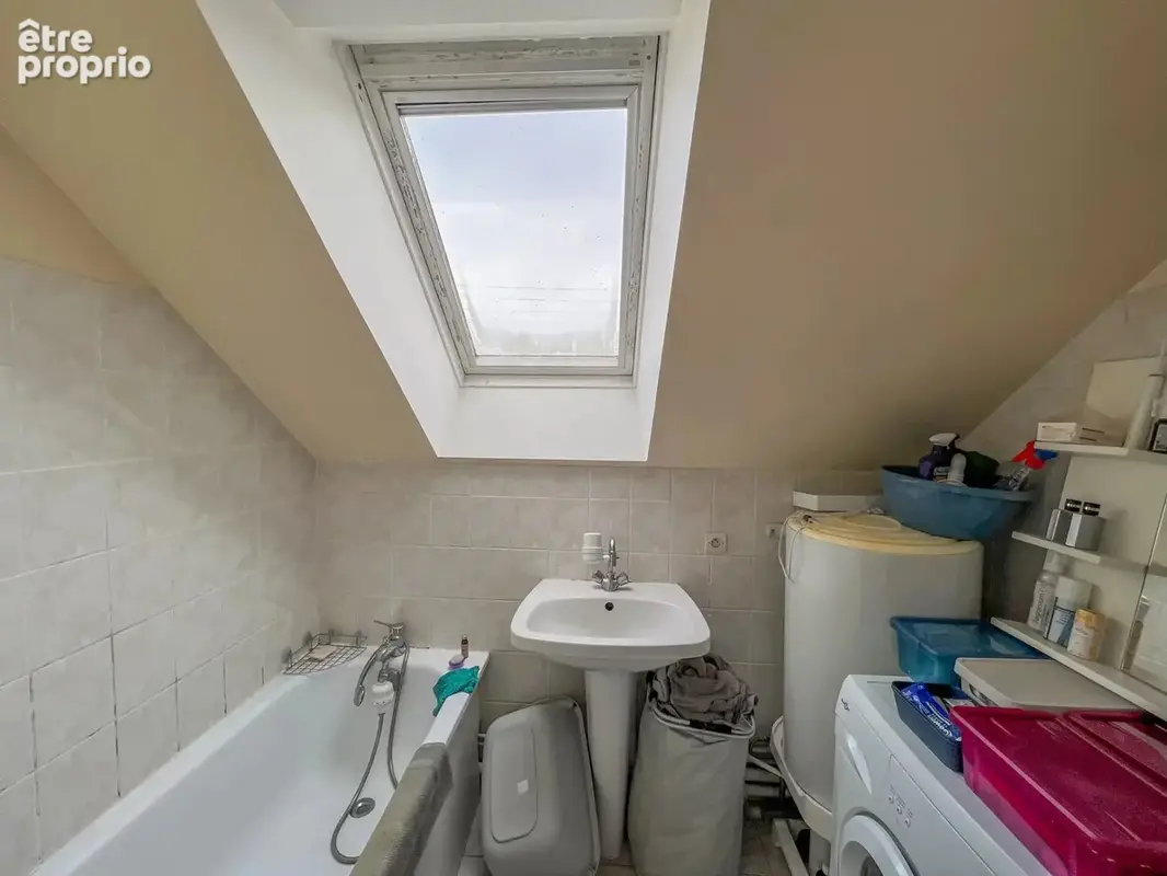 A Vendre Studio 26m2 occupé. Loyer HC 580EUR - photo 7