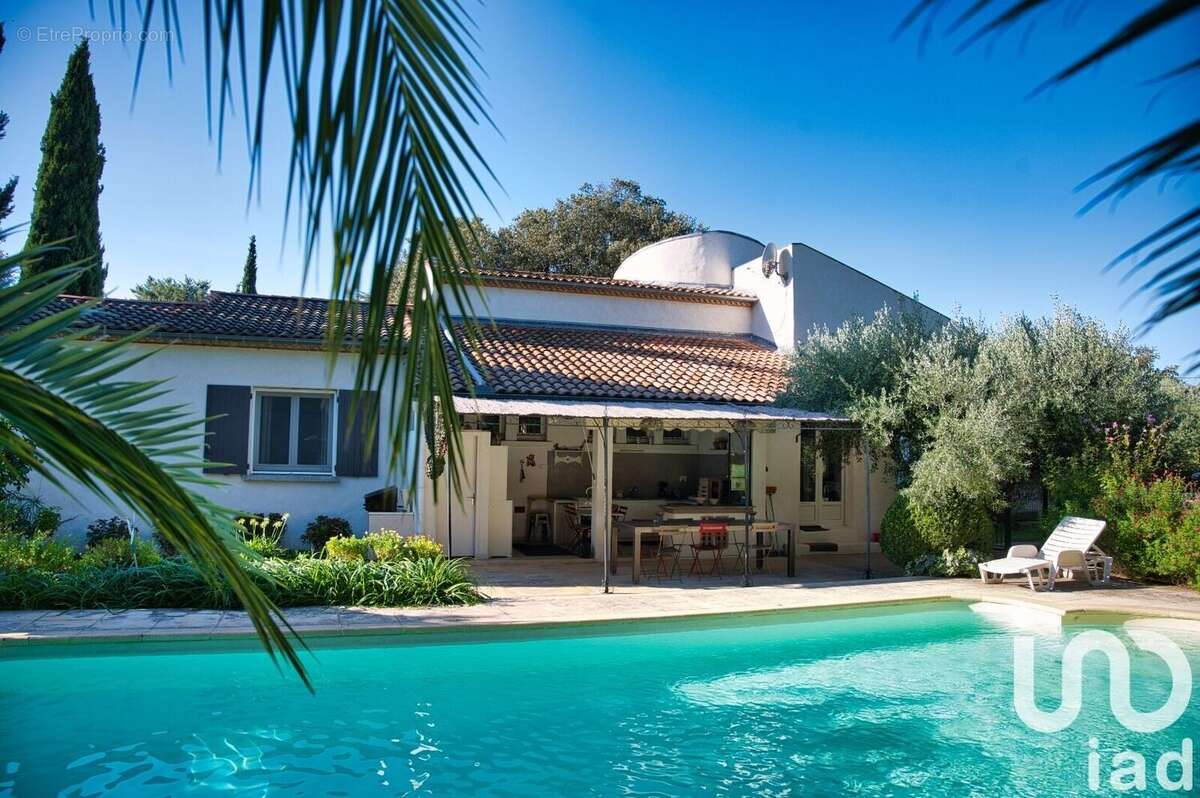 Photo 3 - Maison à MONTAREN-ET-SAINT-MEDIERS