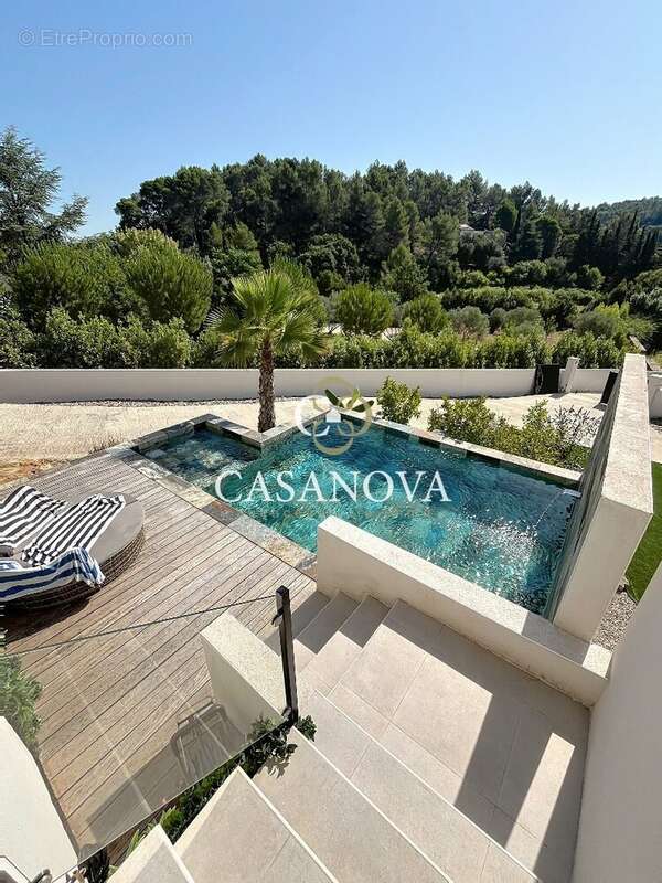 VUE PANORAMIQUE, dans un environnement calme et verdoyant sans être isolé, VILLA CONTEMPORAINE 2023 située dans un quartier rési - photo 12
