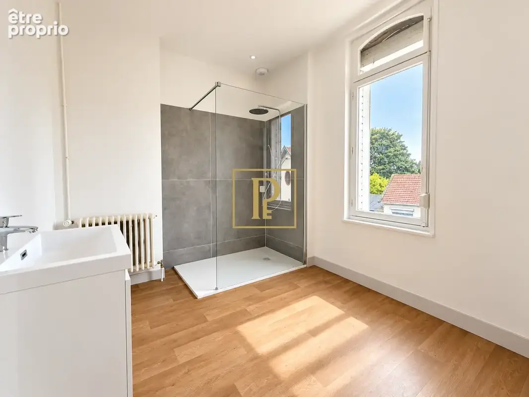 Athies   maison aux beaux volumes avec 3 chambres et combles aménageables - photo 11