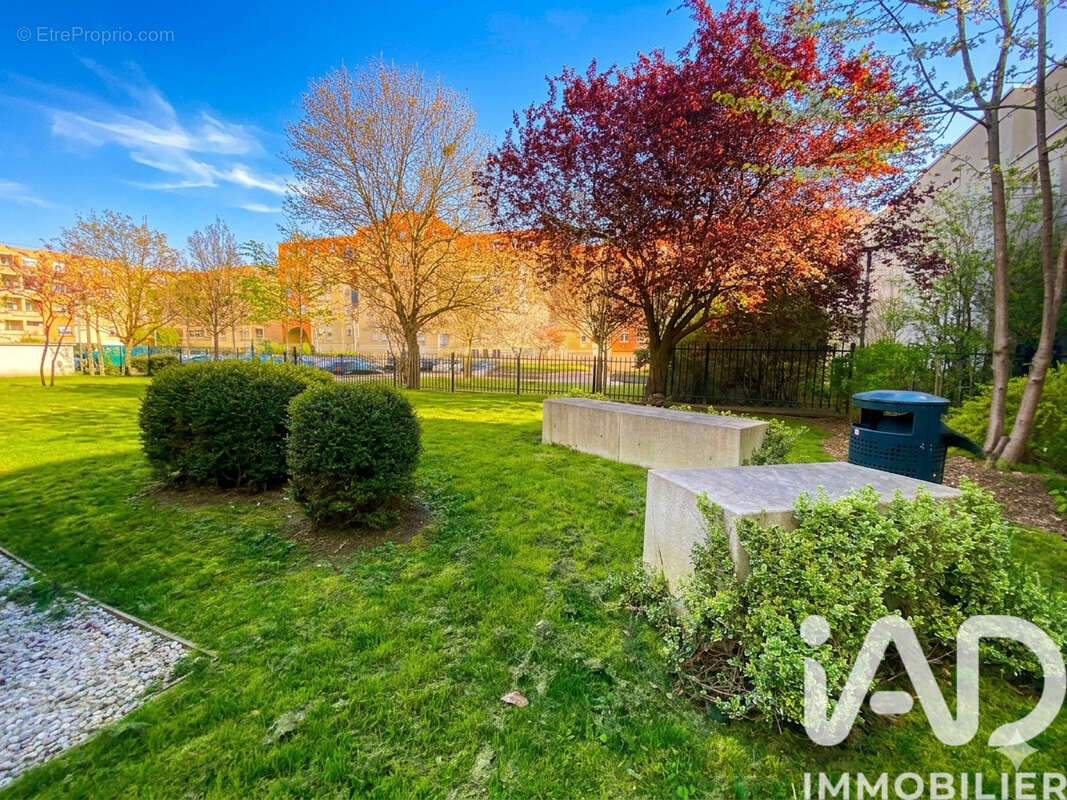 Photo 8 - Appartement à SARTROUVILLE