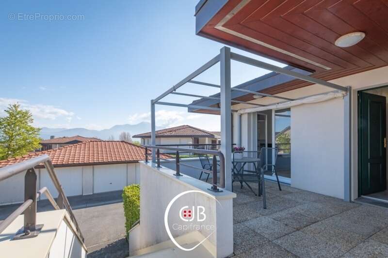 La Roche Sur Foron (74800): Appartement 3 pièces, 1 balcon, 2 terrasses et garage - photo 6