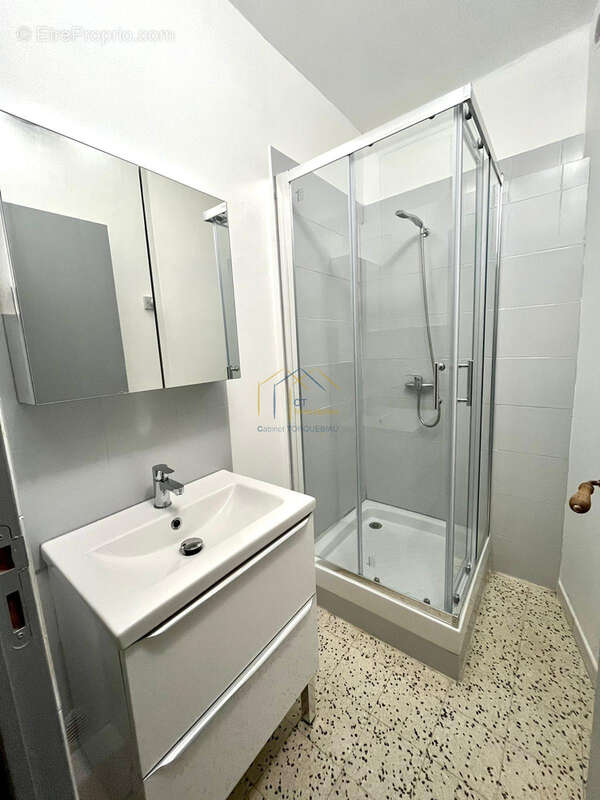 Appartement à ANIANE