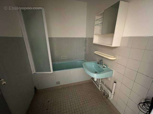 Appartement à EPERNON