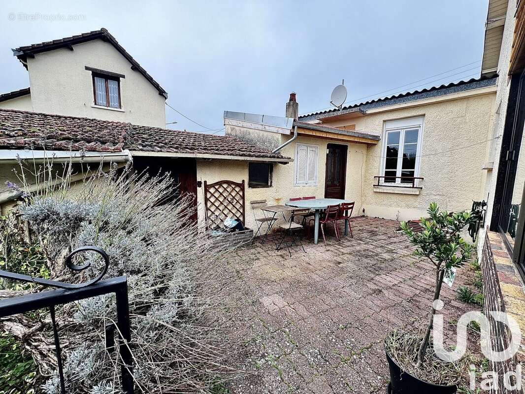 Photo 2 - Maison à SAINT-ANDRE-LES-VERGERS