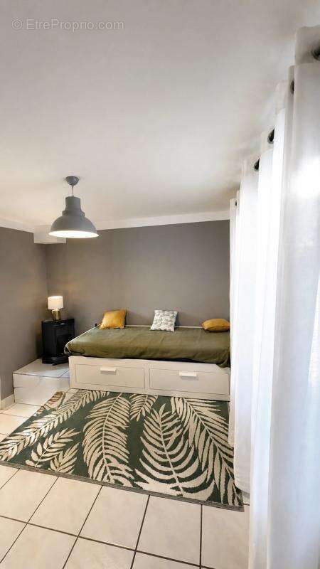 Maison de 6 pièces de 115 m² située à Drancy - photo 4