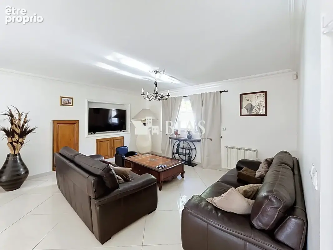 Maison 4 pièces 144 m² à vendre à Grand-Couronne (76530) - photo 5