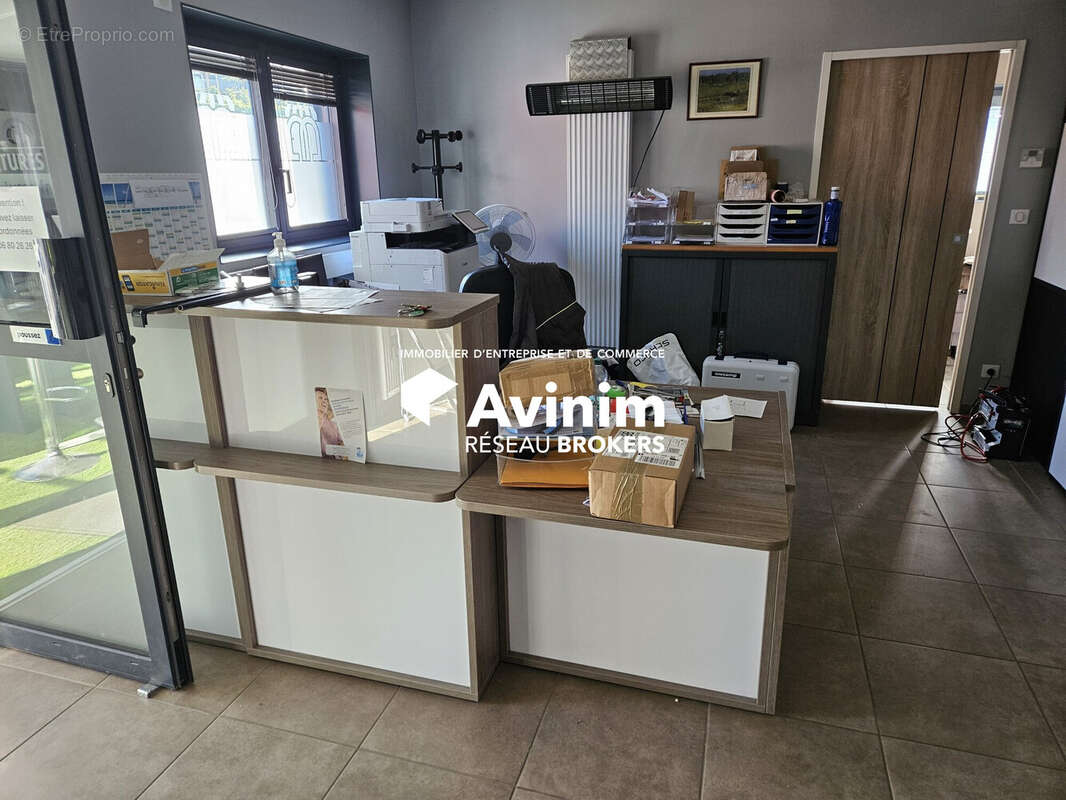 Commerce à MOLINGES