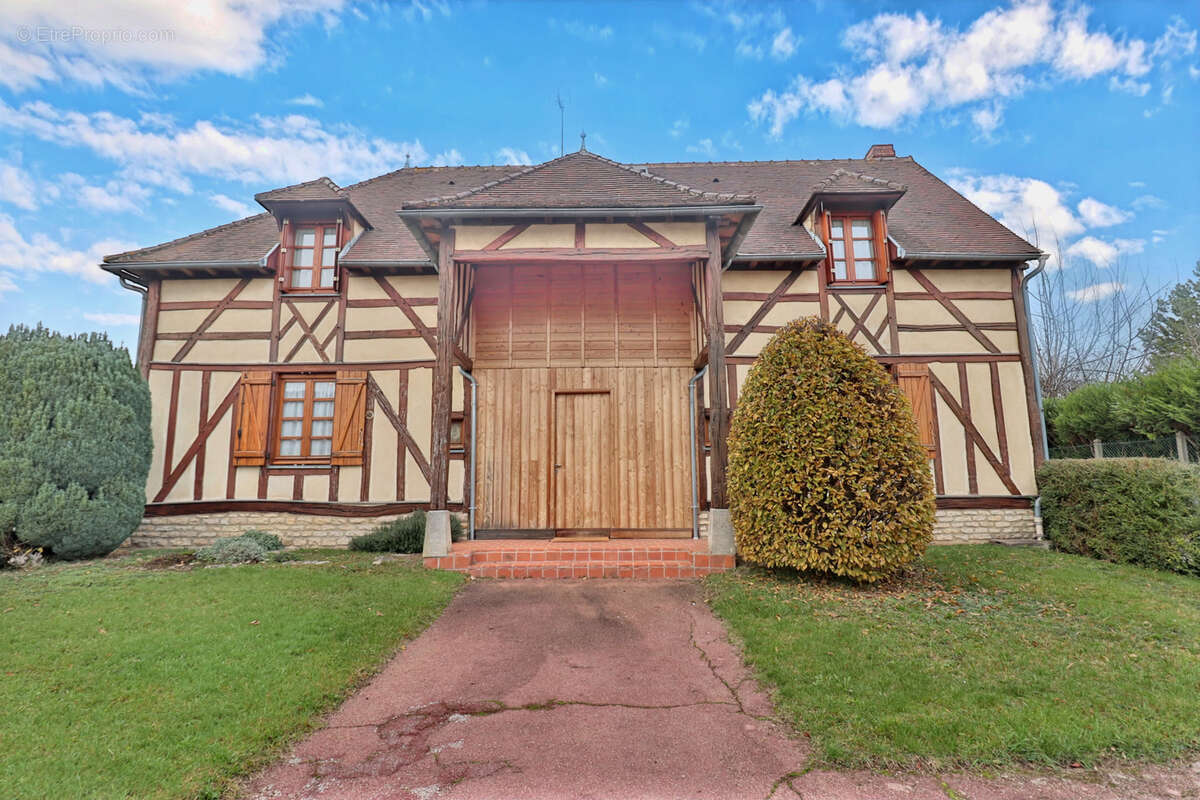 Maison à SAINT-ANDRE-LES-VERGERS