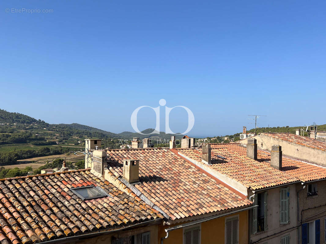 Appartement à LA CADIERE-D'AZUR