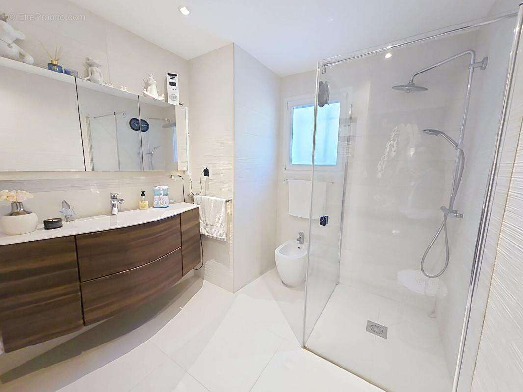 Maison à SIX-FOURS-LES-PLAGES